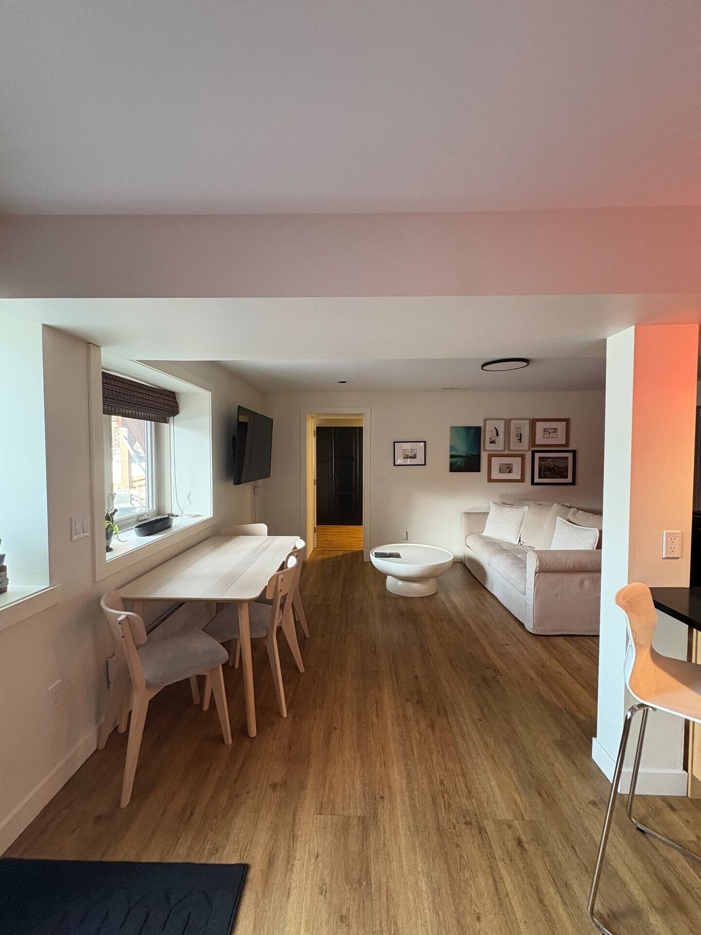 Spacious Private King Suite Steps To Dt Banff - Banff