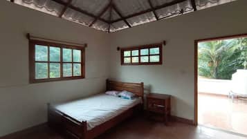 2 bedrooms, bed sheets