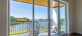 New Lakehouse - Pool - Golf Simulator - 2 Masters