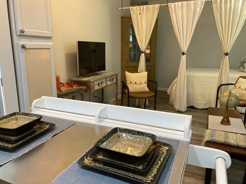 Centrally Located -  City of St. Petersburg, The Sun & Sand are Waiting for You