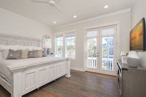 4 soverom, reiseseng for barn, wi-fi (inkludert) og sengetøy