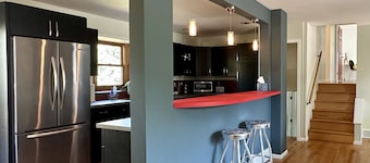 Modern SoBo 3-Bd with Office, Views; Near trails, dining, CU and Chautauqua