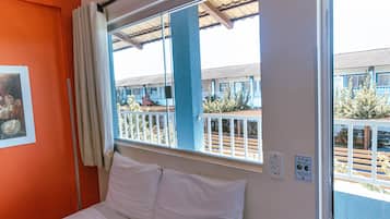 Apartment | Courtyard view