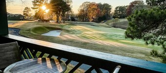 Beautiful 1 bedroom condo with a view!