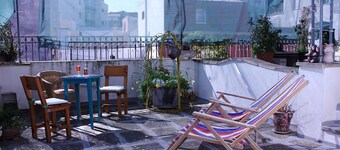 The house of the black sheep, beautiful historic house with terrace