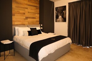 Departamento, para fumadores | 4 habitaciones y internet