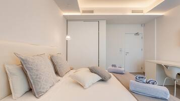 1 habitación y ropa de cama