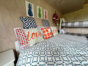 2 bedrooms, iron/ironing board, free WiFi, bed sheets - Iconic 70's Kiwi Bach at Simpsons Beach  (Wharekaho, Simpsons Beach, Whitianga)