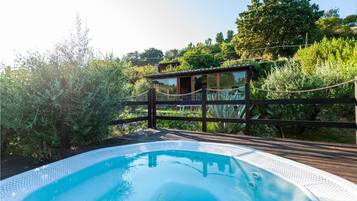 Idromassaggio all'aperto