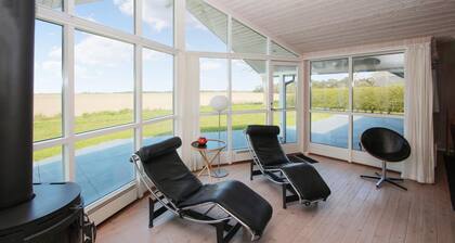 Awesome home in Samsø with kitchen