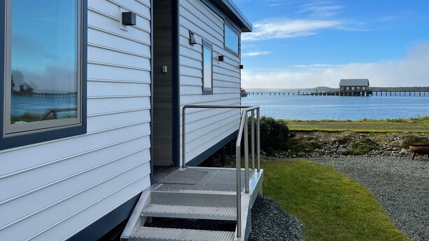Property entrance - Cottages Above the Tide (Garibaldi)