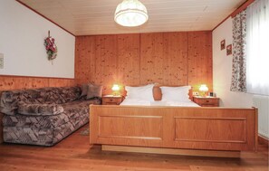 3 Schlafzimmer, kostenloses WLAN, Bettwäsche