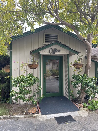 One Bedroom Suite Cottage