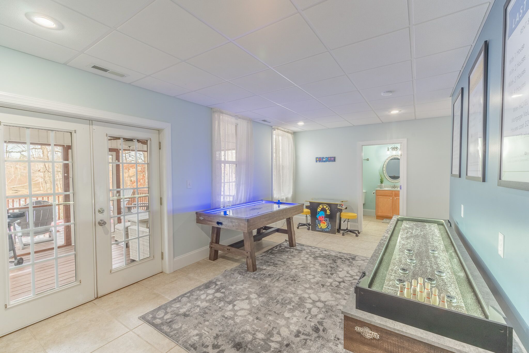 Lakefront w/Game Room, Kayaks and More!