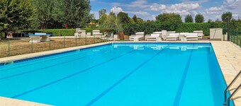 Stunning home in Sarrecave with swimming pool