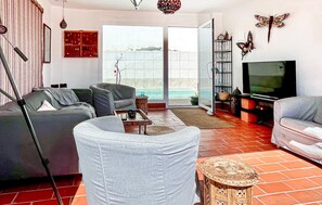 TV - Pet friendly home in Vélez-Málaga (Vélez-Málaga)