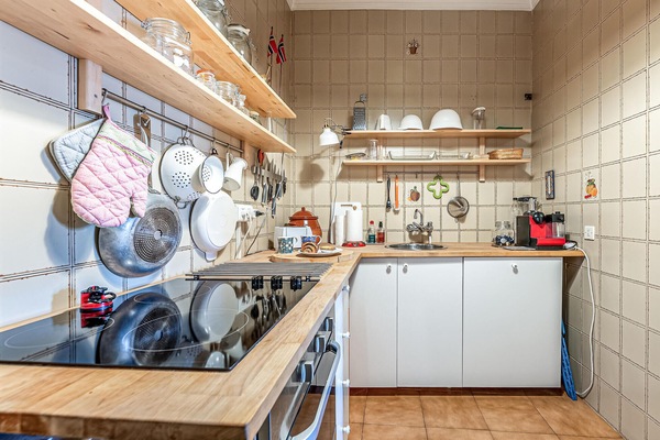 Refrigerador, horno, placa de cocina, lavavajillas