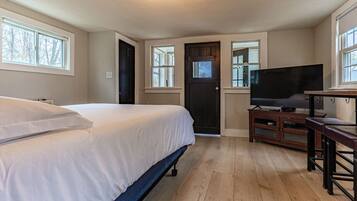 1 chambre, bureau, fer et planche à repasser, Wi-Fi