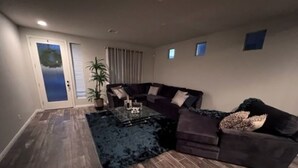 Smart TV, fireplace, books, computer monitors - Contemporary home, 3952SF of living space, open floorplan w/pool on a cul-de-sac (Las Vegas)