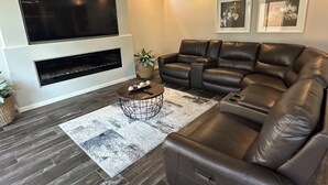 Smart TV, fireplace, books, computer monitors - Contemporary home, 3952SF of living space, open floorplan w/pool on a cul-de-sac (Las Vegas)