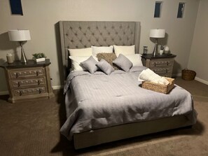 4 Schlafzimmer, Schreibtisch, Bügeleisen/Bügelbrett, kostenloses WLAN