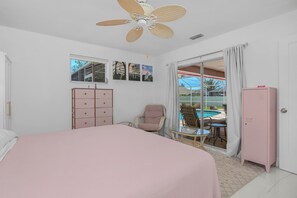 3 habitaciones, escritorio, tabla de planchar con plancha y wifi gratis 