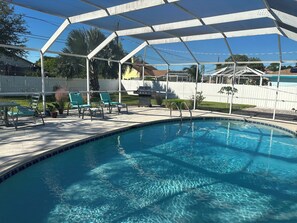 Piscine extérieure, piscine chauffée