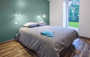 3 chambres, lit de bébé portatif, accès au Wi-Fi (inclus)