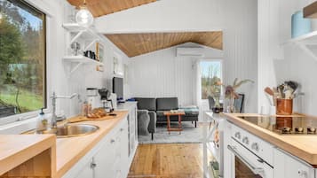 Réfrigérateur, plaque de cuisson, cafetiÚre/bouilloire