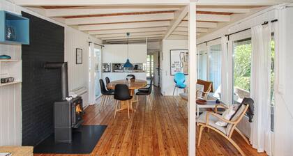 Beautiful home in Samsø with kitchen