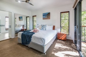 6 bedrooms, iron/ironing board, travel cot, free WiFi