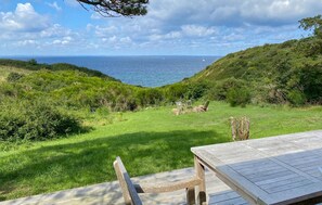 Outdoor dining - Awesome home in Samsø with WiFi (Samsø)