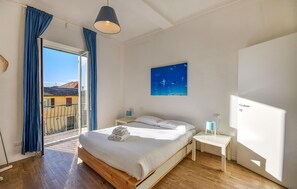 2 室のベッドルーム、アイロン / アイロン台、旅行用ベビーベッド、WiFi (無料)