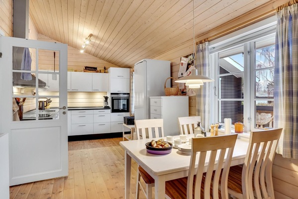 Réfrigérateur, lave-vaisselle, cafetière/bouilloire