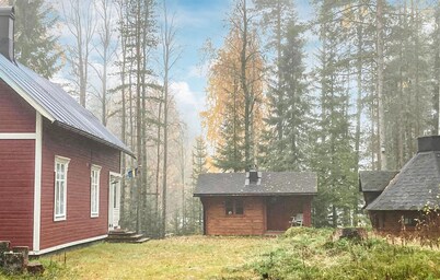 2 bedroom lovely home in Forsnäs