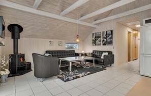 Interior - Gorgeous home in Hejls with WiFi (Hejls)