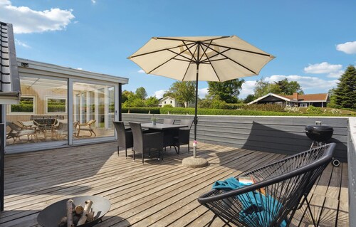 Gorgeous home in Hejls with WiFi