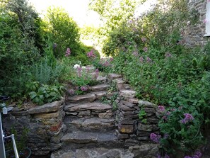 숙박 시설 구내