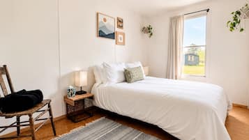 3 bedrooms, free WiFi, bed sheets
