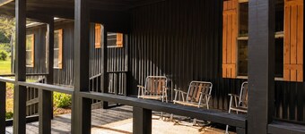 Cozy basecamp minutes from waterfalls, hiking and climbing