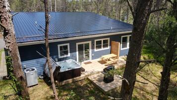 Casa, varias camas (River Nest - Newly Constructed!) | Exterior