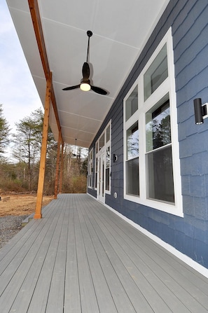 Hus - flera sängar (River Nest - Newly Constructed!) | Terrass/Patio