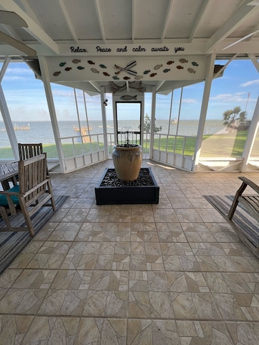 Baffin Bay Waterfront with Fishing Pier and Observation Deck!