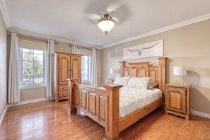 4 bedrooms, free WiFi, bed sheets