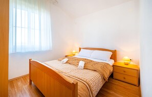 2 bedrooms, free WiFi, bed sheets