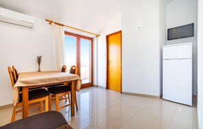 Dining - 2 bedroom amazing apartment in Nevidane (Nevidane)