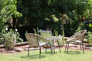 Garden - Kurrajong Village Delight (Kurrajong)