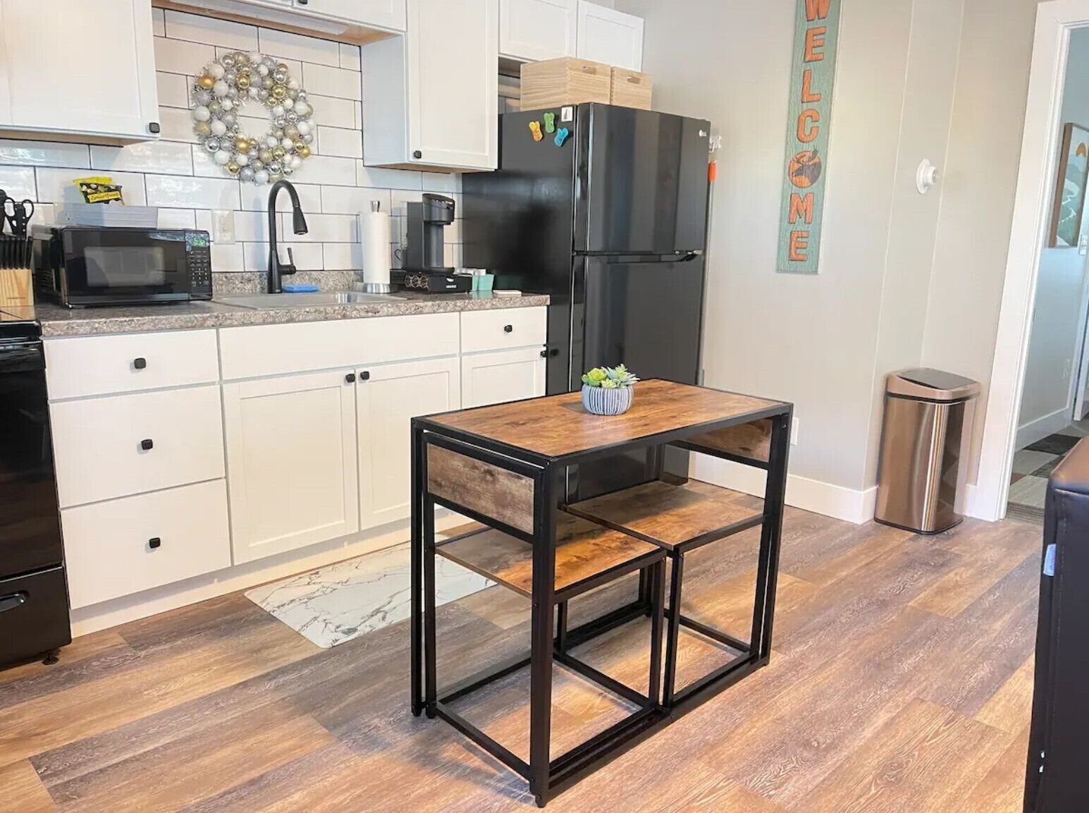 - Pet Friendly - 45mins Lakes - Boston - Seacoast -