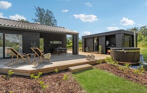 Terrace/patio - Awesome home in Hadsund with WiFi (Hadsund)