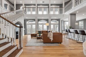 Smart TV, ping pong, offices